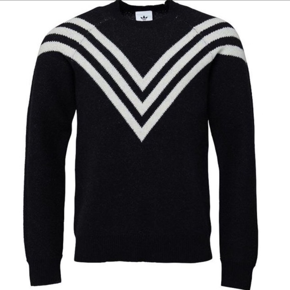 (I’M LOOKING TO BUY) This Adidas Sweater